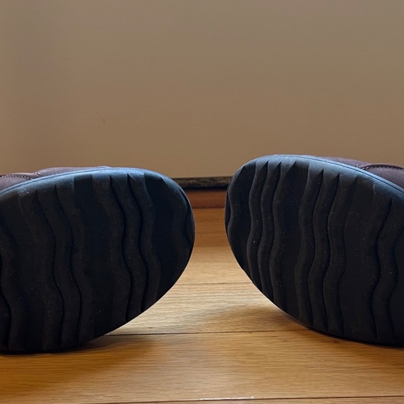 NEW Ugg Hapsburg Zip Waterproof Scotch Brown Suede Duck Boots Shoes, size 7.5 - Picture 14 of 15